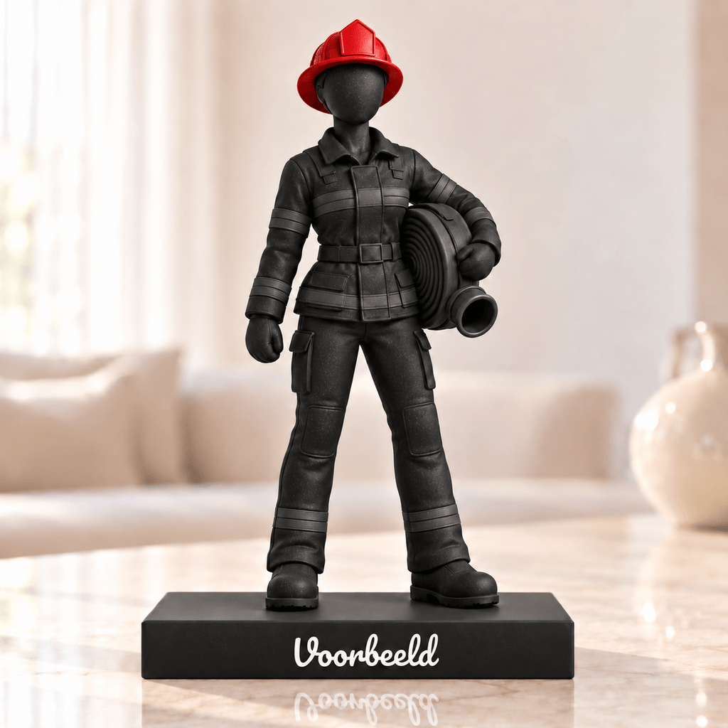 Flowman Brandweervrouw – beeldje met persoonlijke tekst – Galaxy Black met rode helm – conceptafbeelding