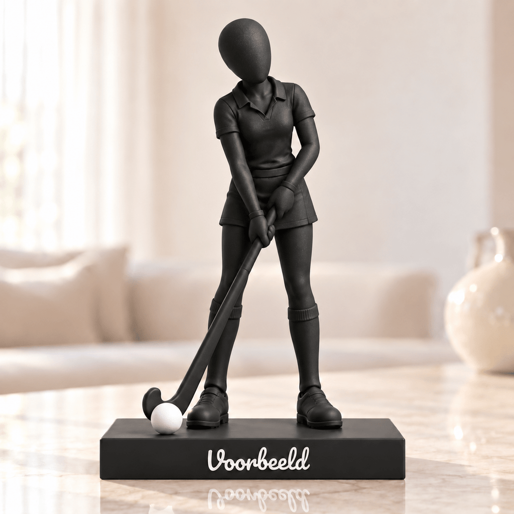 Flowman Hockeyster – beeldje met persoonlijke tekst – Galaxy Black met witte hockeybal – conceptafbeelding