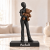 Flowman Pedagogisch medewerker – beeldje met persoonlijke tekst – Galaxy Black met bruine teddybeer – conceptafbeelding