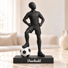 Flowman Voetballer – beeldje met persoonlijke tekst – Galaxy Black met zwart-witte voetbal – conceptafbeelding