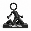 Zwarte Stickyman voetballer knieschuiver van 15 cm met 2 cm voetstuk en persoonlijke tekst