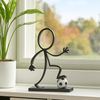 Stickyman Voetballer met voetbal op voetstuk - 3dbende