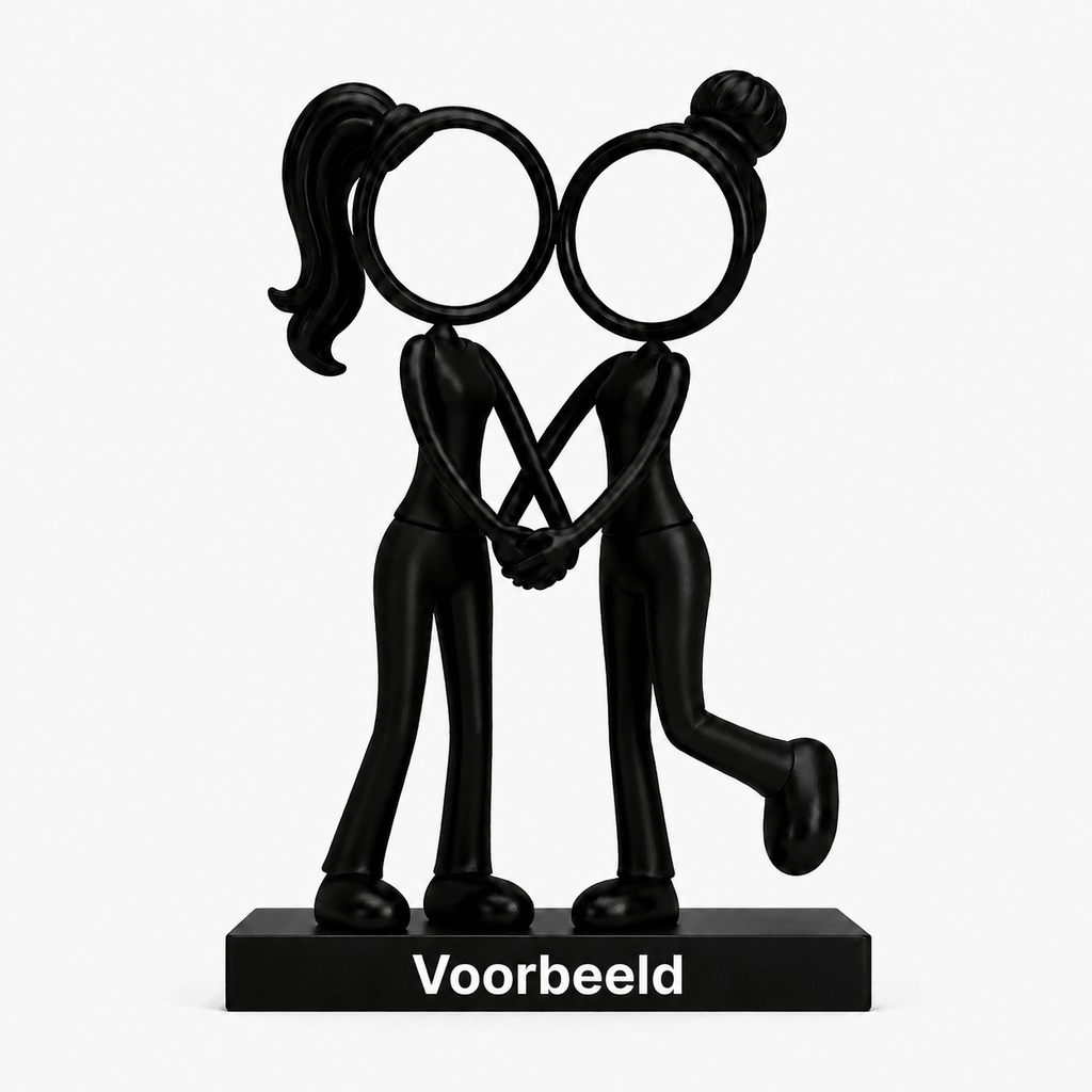 Twee vriendinnen samen variant 2 met 2 cm voetstuk en witte voorbeeldtekst